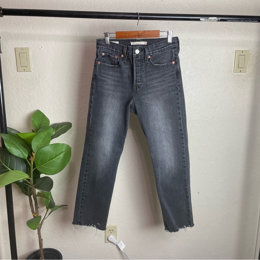 Levi’s Wedgie Straight Jean Size 25